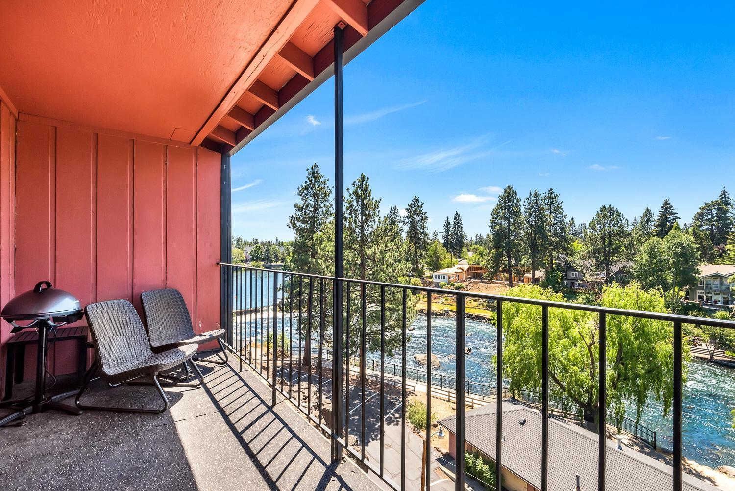 Bend Riverside Condos Near Downtown Bend Room photo