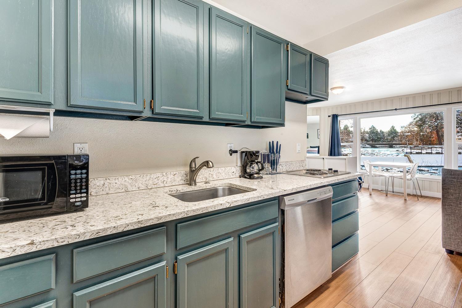 Bend Riverside Condos Near Downtown Bend Room photo