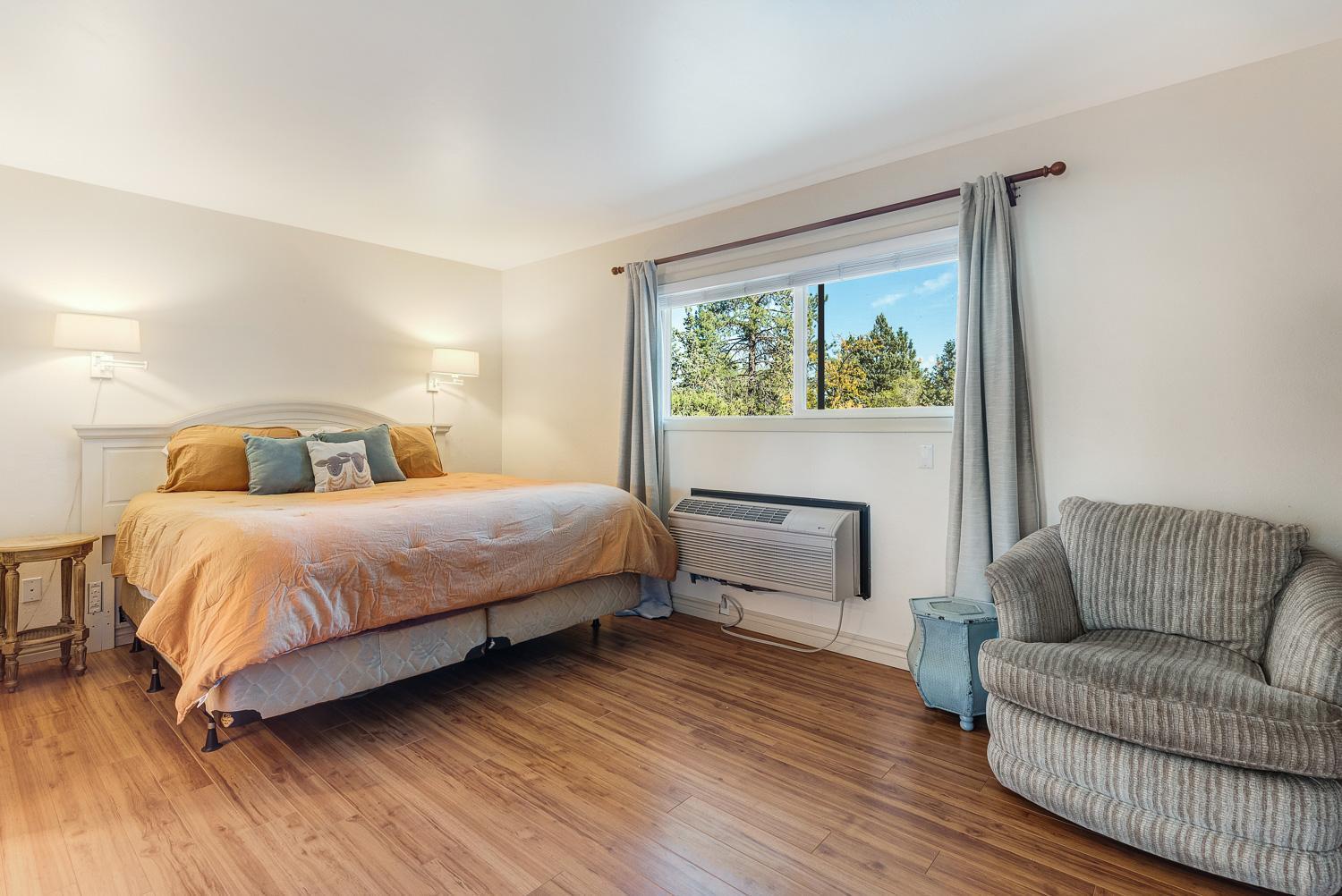 Bend Riverside Condos Near Downtown Bend Room photo
