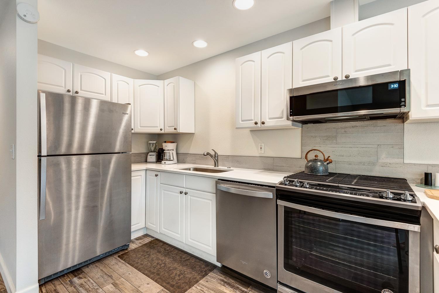 Bend Riverside Condos Near Downtown Bend Room photo